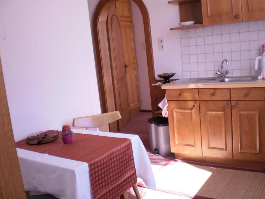 Pension Leyrer Kotschach-Mauthen Exteriör bild