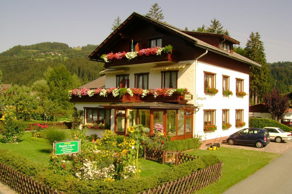 Pension Leyrer Kotschach-Mauthen Exteriör bild